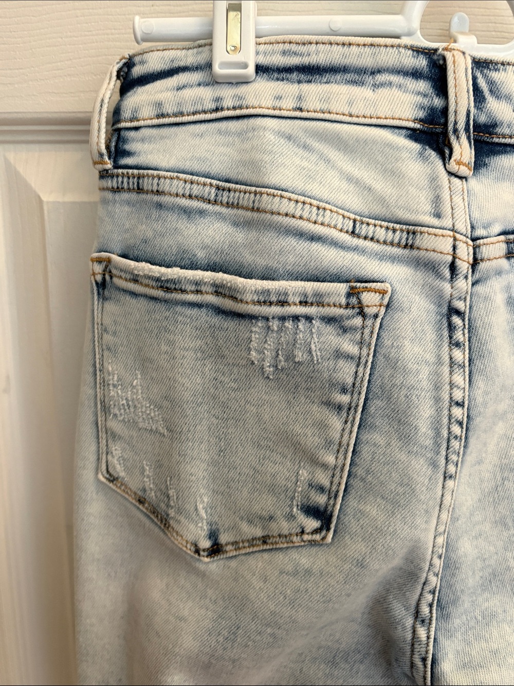 Flying Monkey Light Wash distressed high rise ankle Skinny Jeans size 26 - Picture 13 of 16